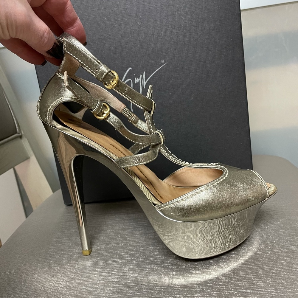 Gorgeous Evening heels